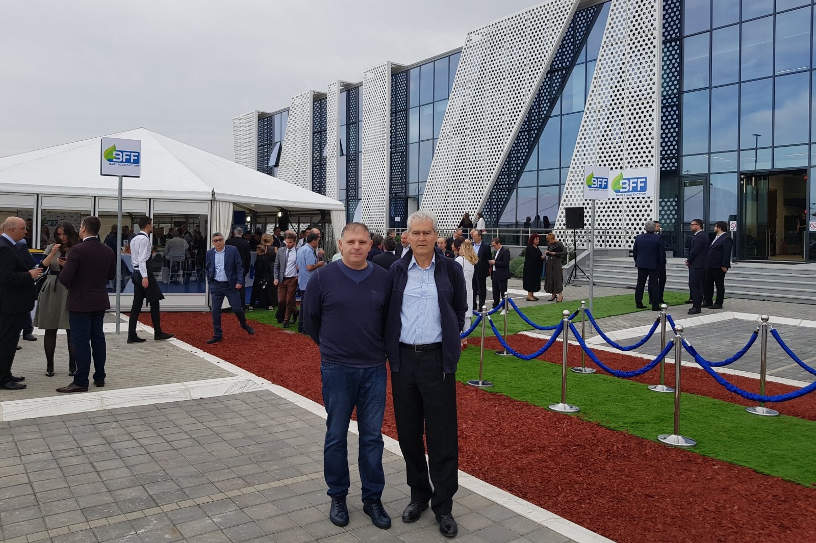 Eröffnung einer Fabrik mit Chriwa Wasseraufbereitungstechnik in Dobanovci, Serbien